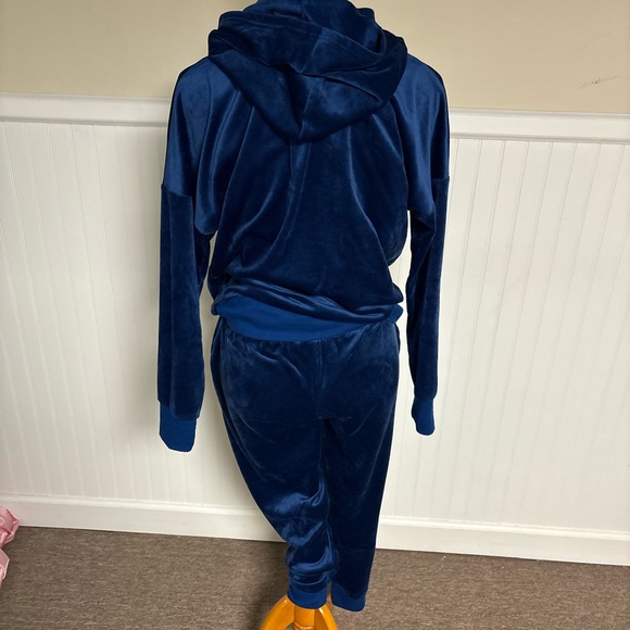 Felina Women's Navy Velour Track Suit - Picture 5 of 6